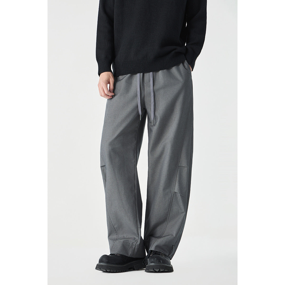 Men's Loose Cropped Cargo Pants with Drawstring and Knee Pleats Chichicherry
