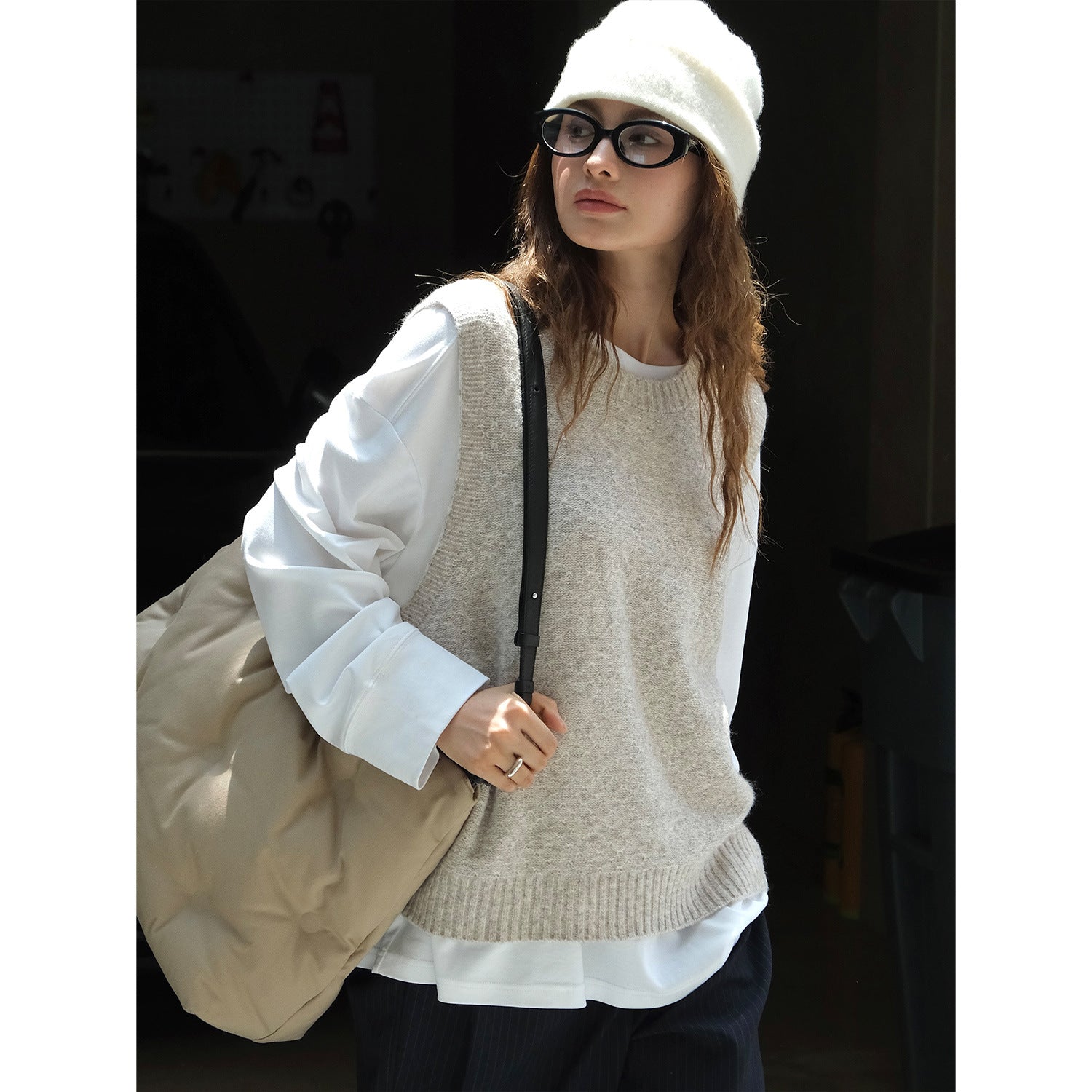 Women Soft Oversized Knit Vest made of Wool Blend with Round Neckline Chichicherry