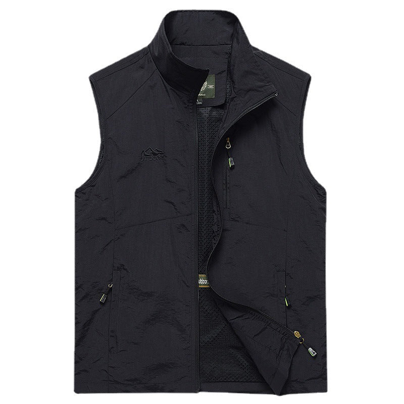Men's ultra-light breathable outdoor trekking vest with mesh lining, stand collar and multiple zippered pockets Chichicherry