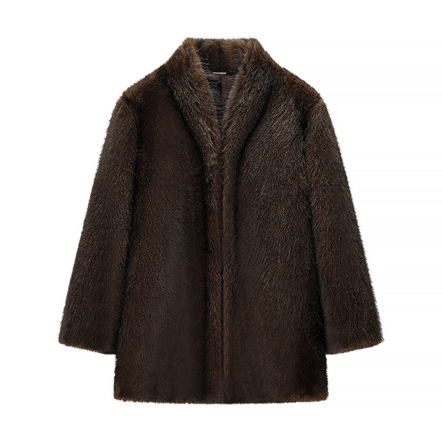 Ladies short fur coat with kimono sleeves and stand-up collar Chichicherry