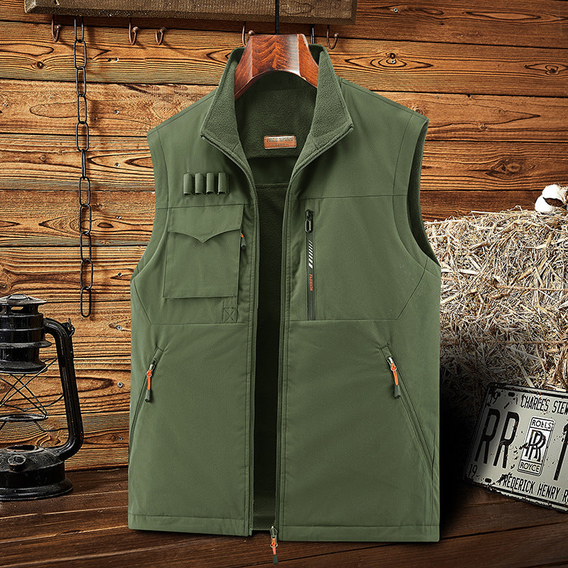 Men's Sleeveless Softshell Outdoor Vest with Fleece Lining, High Stand Collar and Multifunctional Pockets Chichicherry