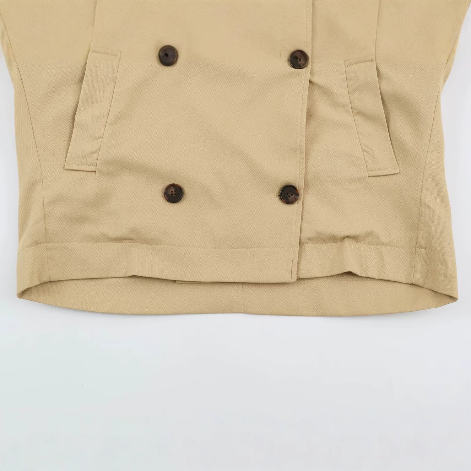 Women's short trench coat in oversized cut with double button placket and shoulder straps Chichicherry