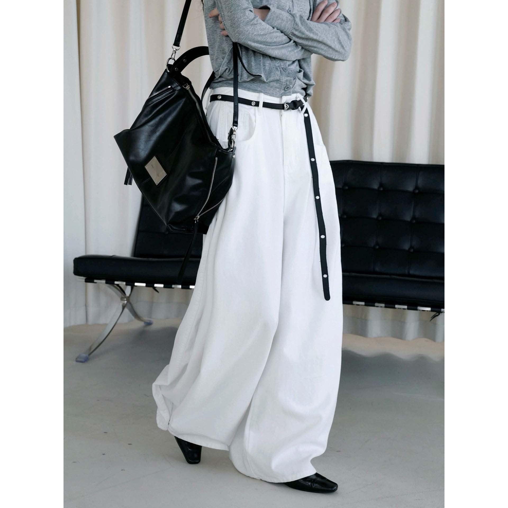 Women's baggy pants made of cotton denim with a high waist and wide leg Chichicherry