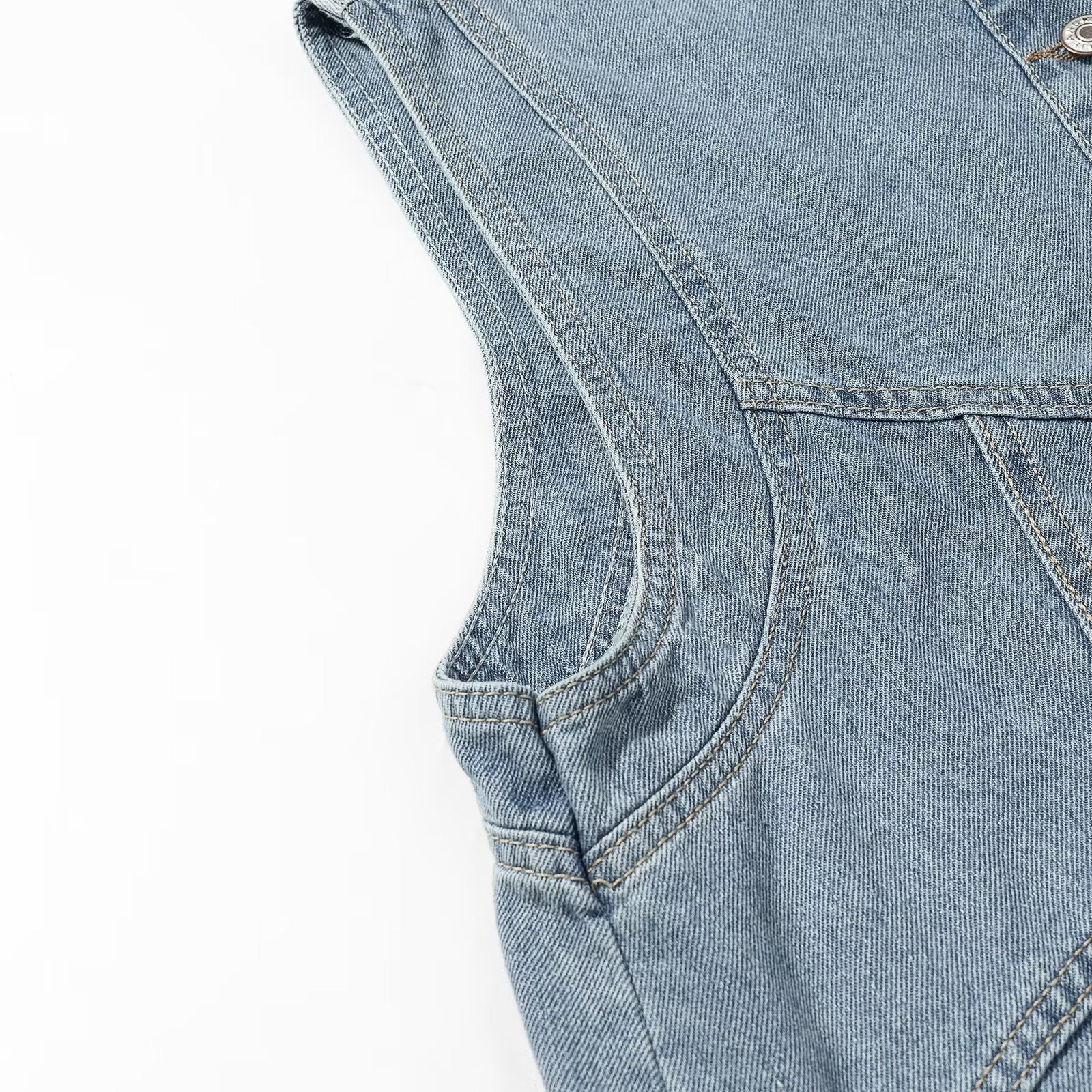 Women's jeans vest with stand-up collar, full-length button placket, and patch pockets Chichicherry