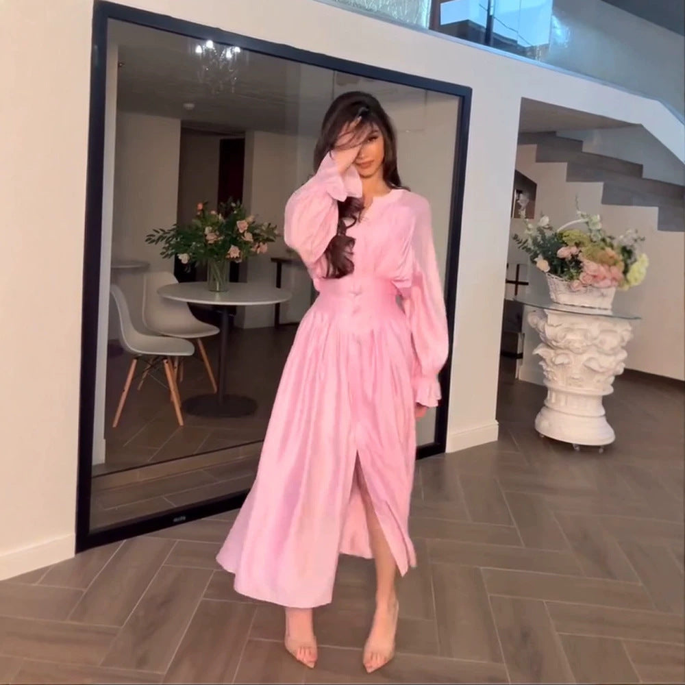 Women's maxi dress made of satin with fitted gathering, stand-up collar and front slit Chichicherry