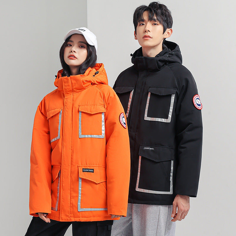 Women's parka jacket with hood, padded, reflective details and large cargo pockets Chichicherry