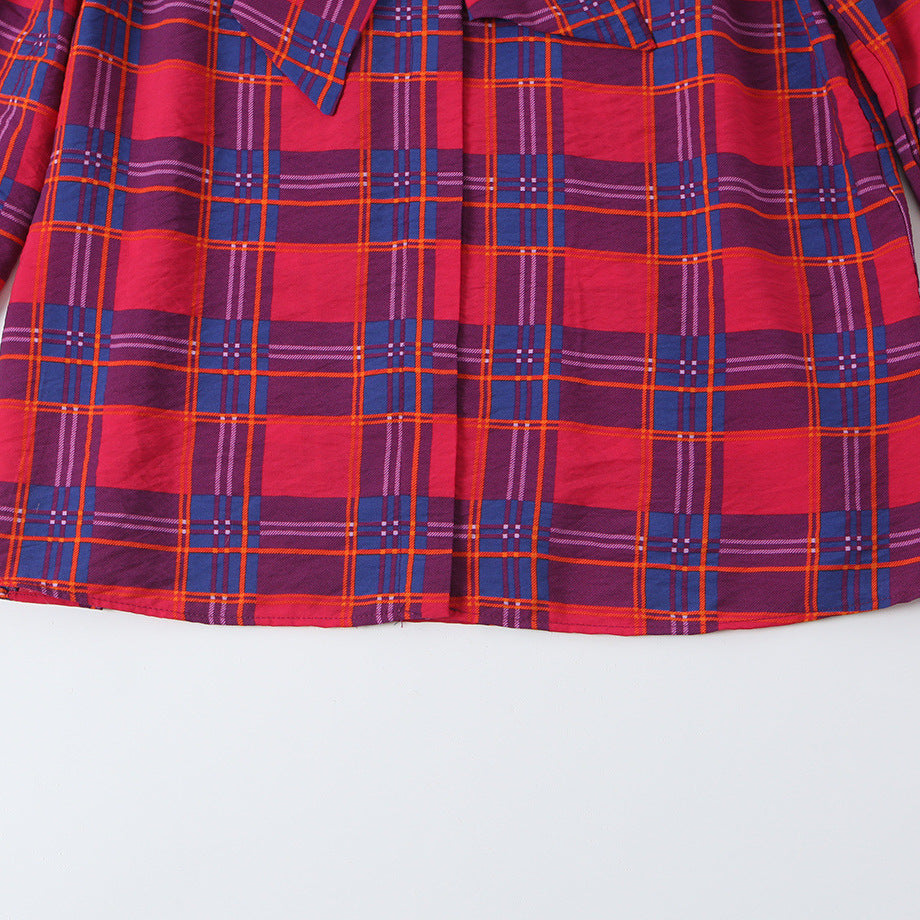 Ladies bow blouse with check pattern, voluminous sleeves and wide cuffs