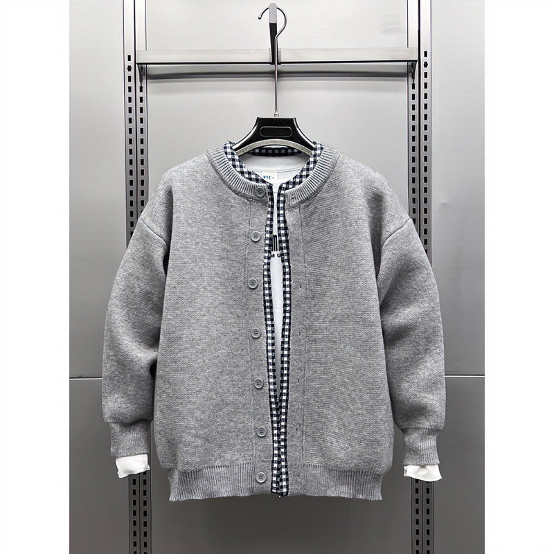 Unisex Lässige Strickjacke im Layering-Look mit Rundhals und Kontrast-Karoinnenschicht Chichicherry