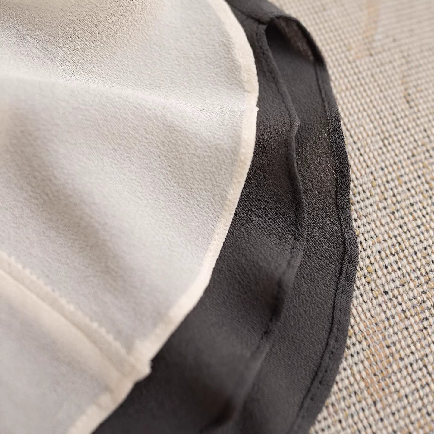 Ladies Noble Blouse with Bow Detail Chichicherry