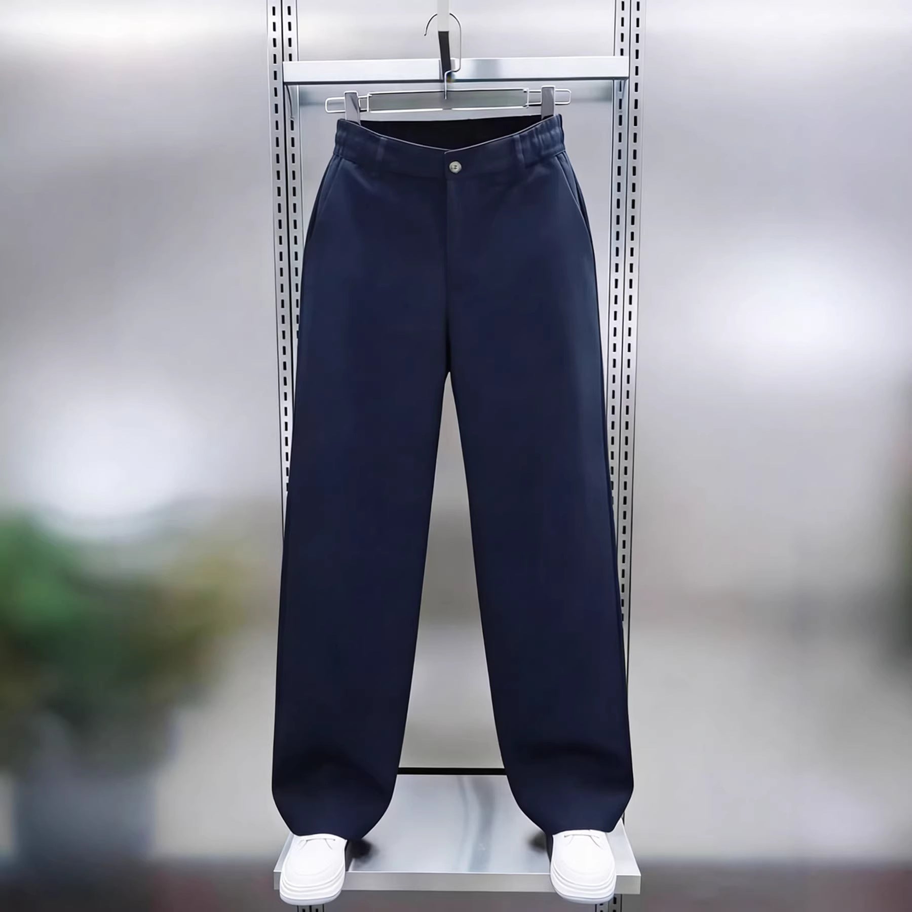 Men's wide Chino pants in Relaxed Fit with elastic comfort waistband and side pockets Chichicherry