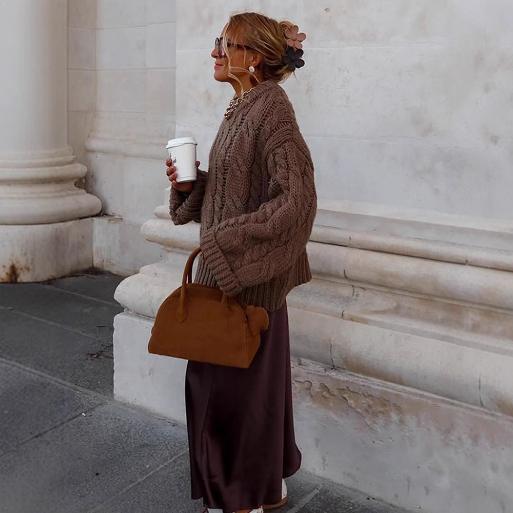 Women's Oversize Chunky Knit Sweater with Cable Knit, High Collar and Extended Sleeves Chichicherry
