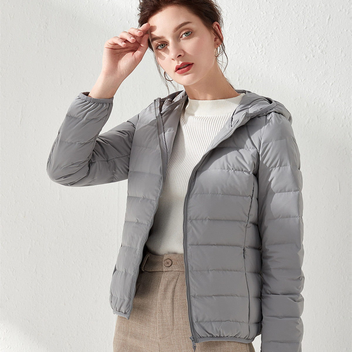 Women's Tailored Ultralight Padded Jacket with Stand-Up Collar and Slim Silhouette Chichicherry