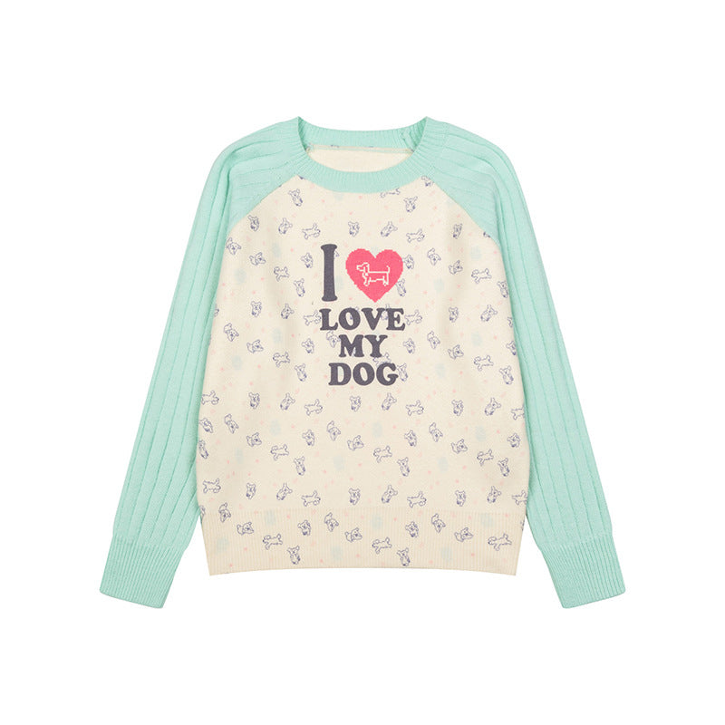 Women's knitted raglan sweater with heart dog motif, ribbed sleeves and all-over print Chichicherry