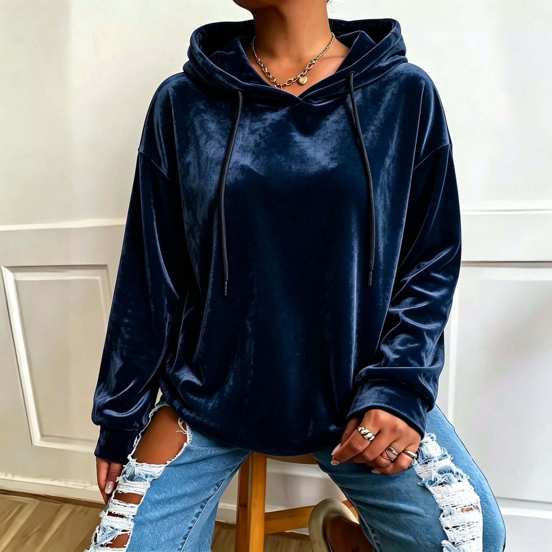 Women Oversize Velvet Hoodie with Drawstring and Drop-Shoulder Chichicherry