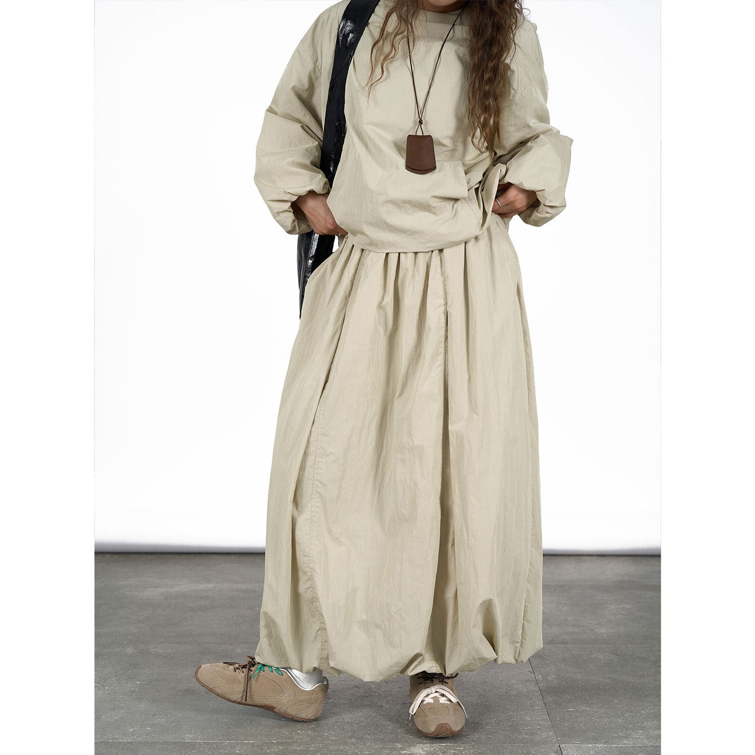 Women's Maxi Skirt with High Waist, Voluminous Silhouette and Bubble Hem Chichicherry