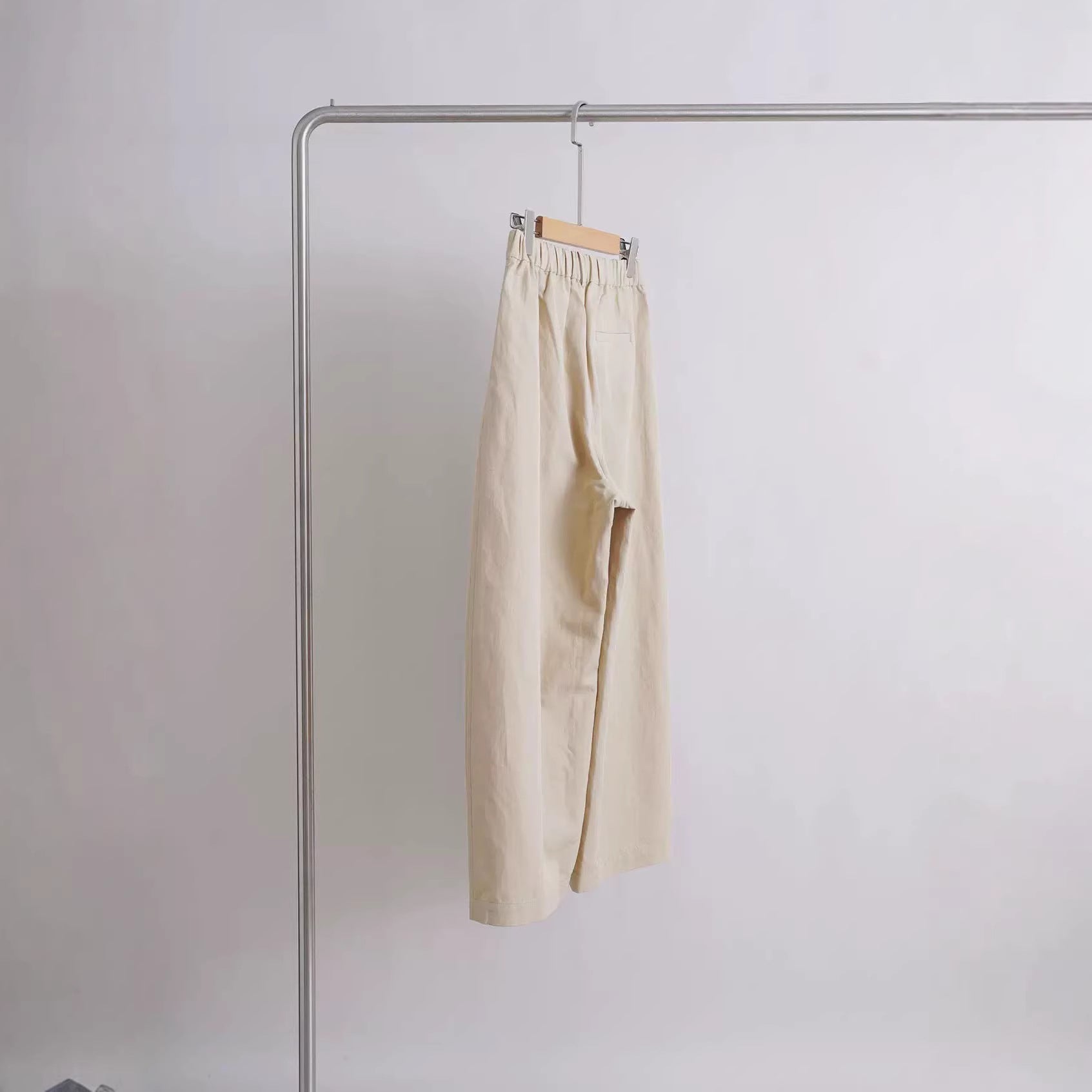 Women's comfortable and casual wide-cut fabric pants Chichicherry