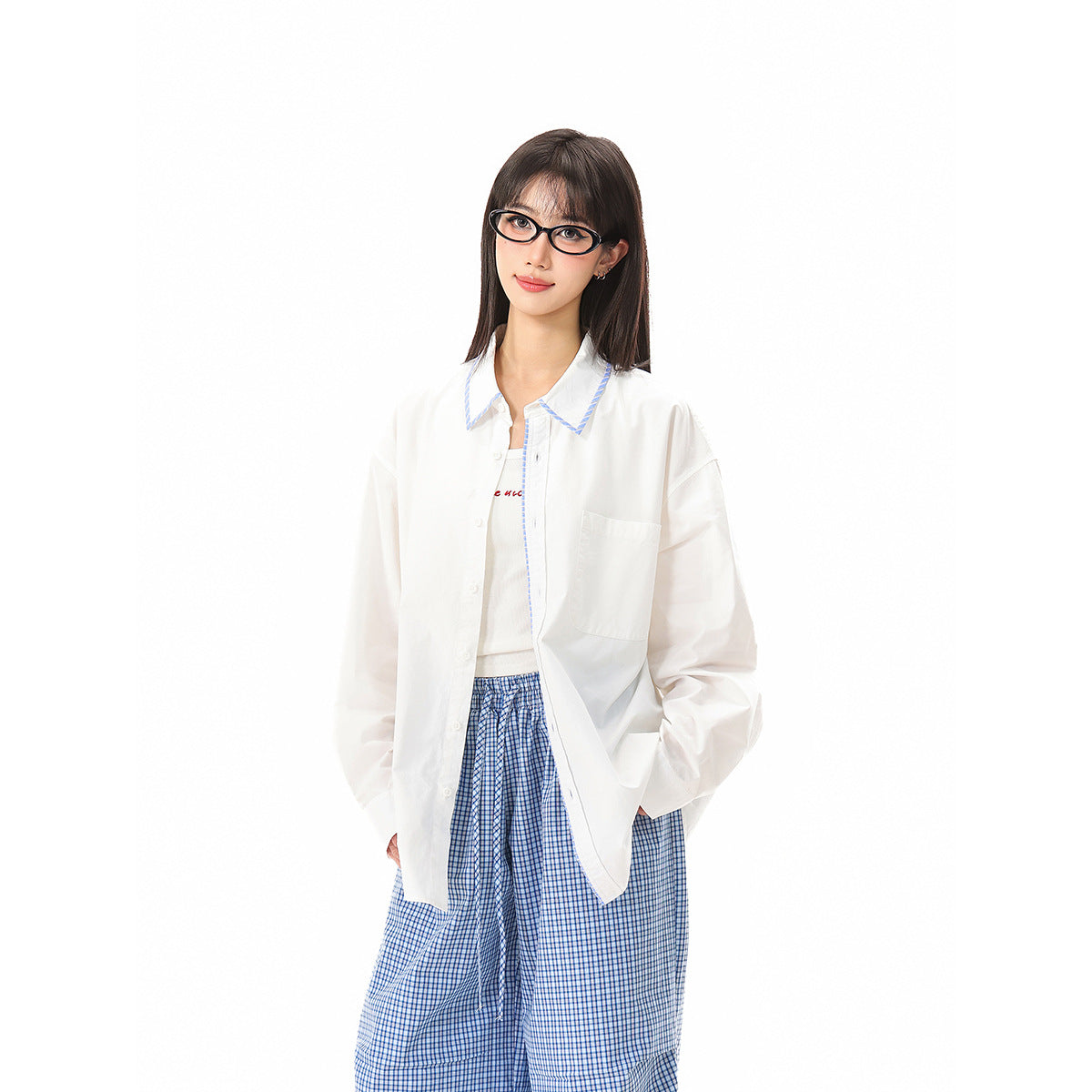 Women's oversized shirt blouse with contrasting collar piping and chest pocket Chichicherry