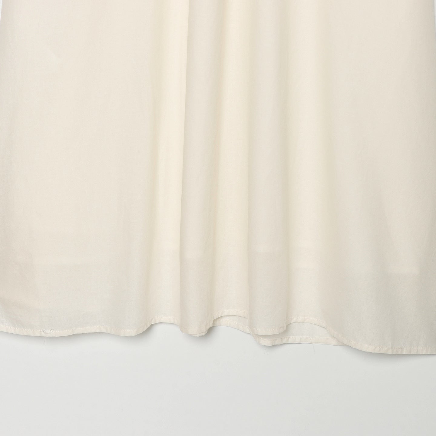 Women's Embroidered Kaftan Dress with V-Neck and Wide Batwing Sleeves Chichicherry