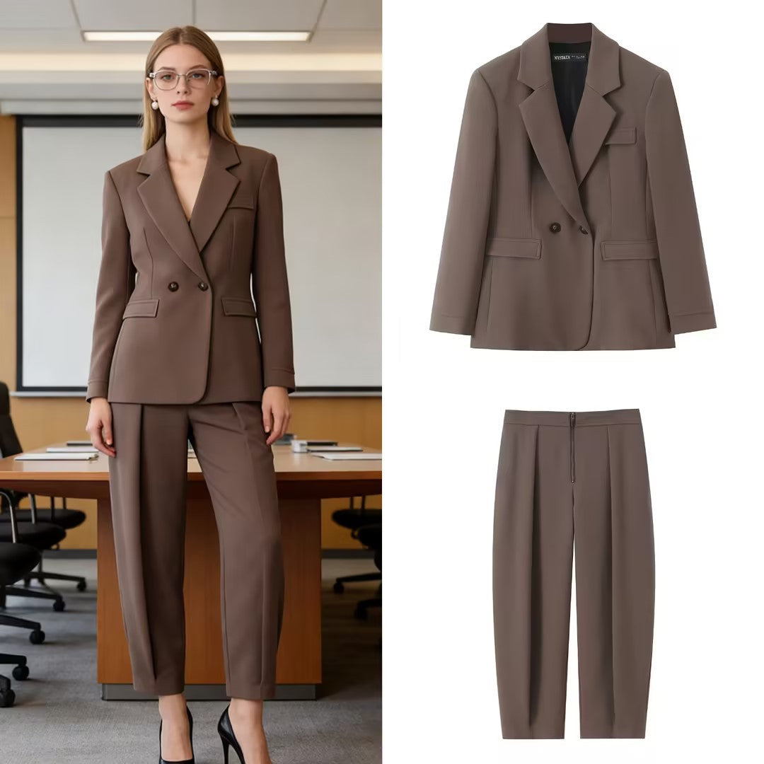 Women Tailored two-piece blazer and pleated pants set Chichicherry