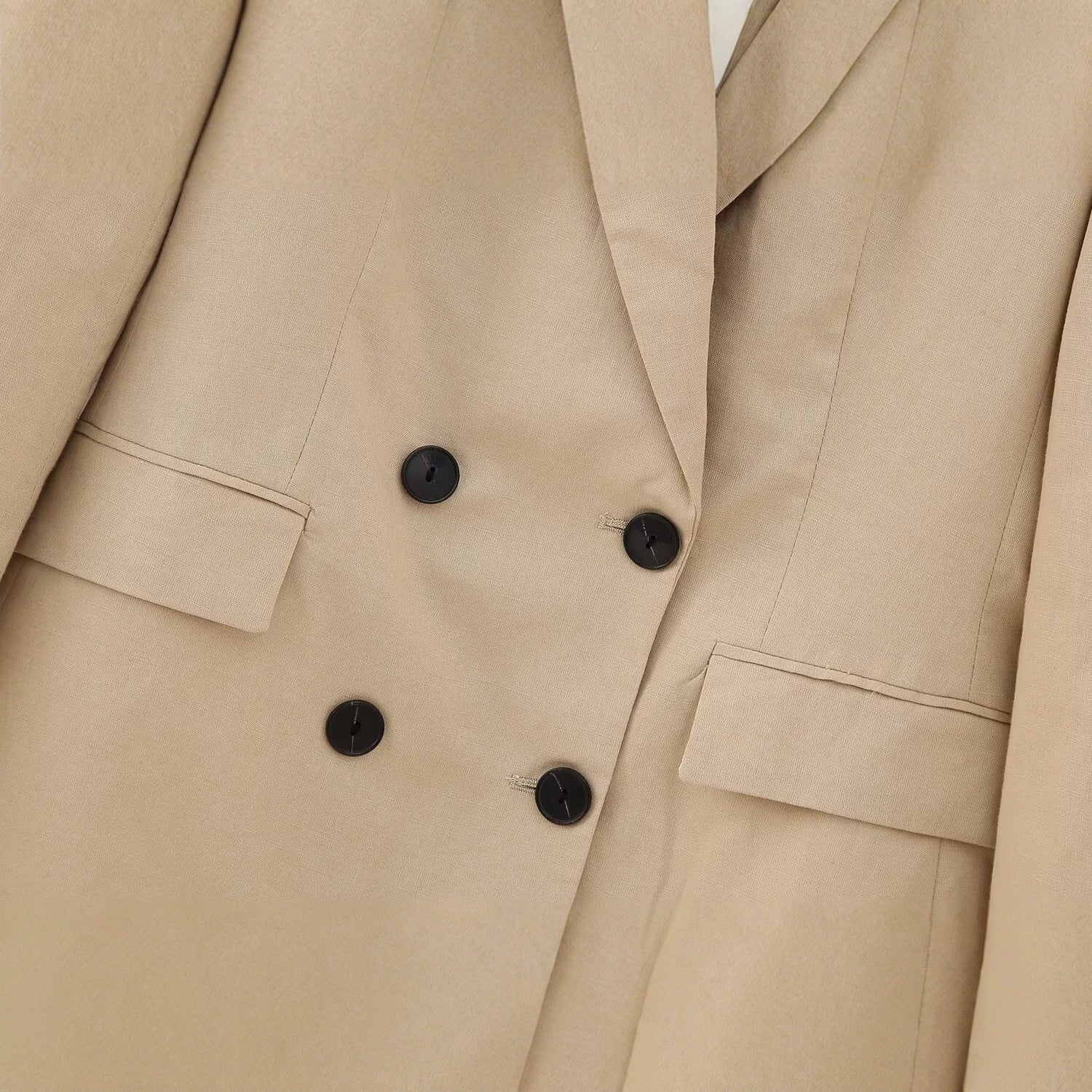 Women's Double-Breasted Longline Blazer with Structured Tailoring and Extended Hem