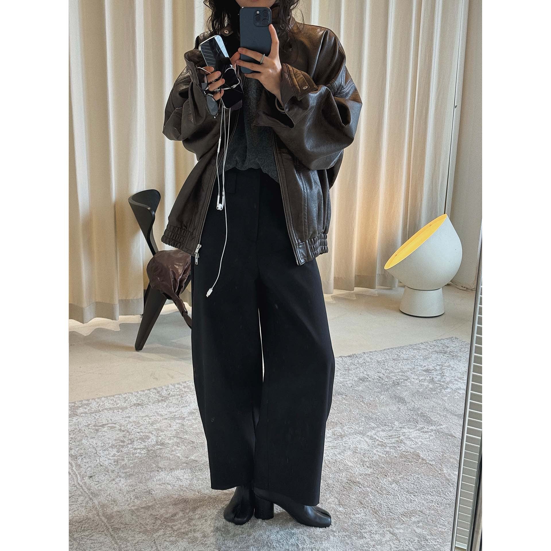 Women Elegant high-waisted culotte trousers made of wool blend with crease and straight leg Chichicherry