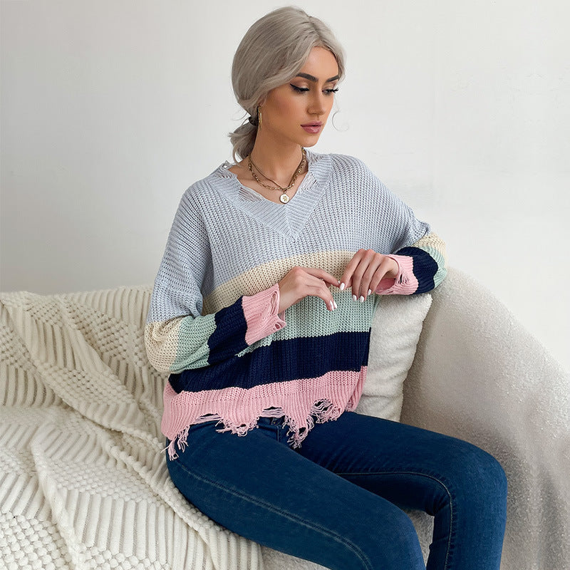 Women's Oversize V-Neck Knitted Sweater with Striped Design and Frayed Hem Chichicherry