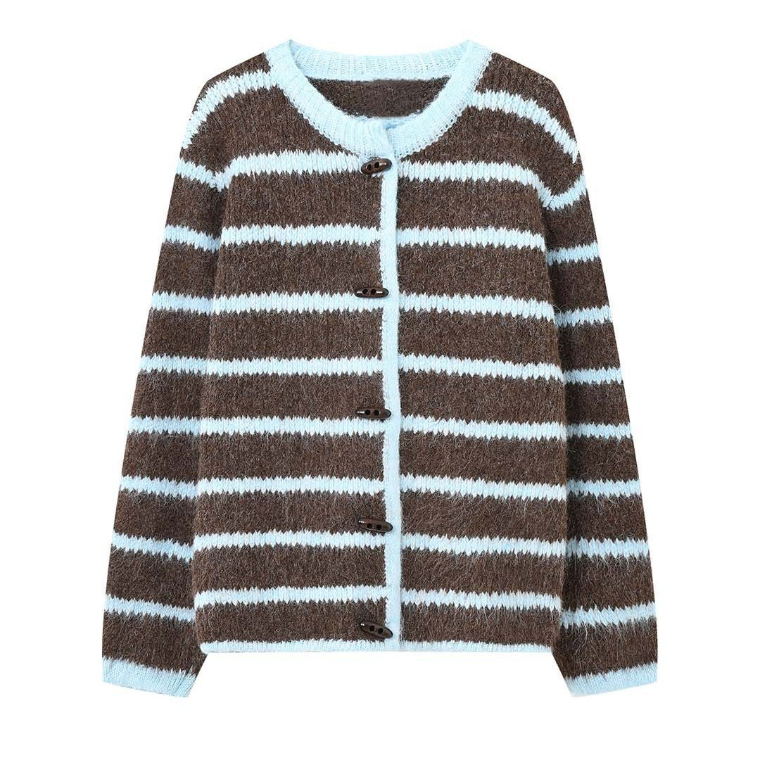Women's Chunky Knit Short Jacket in Boxy Cut with Toggle Closures Chichicherry