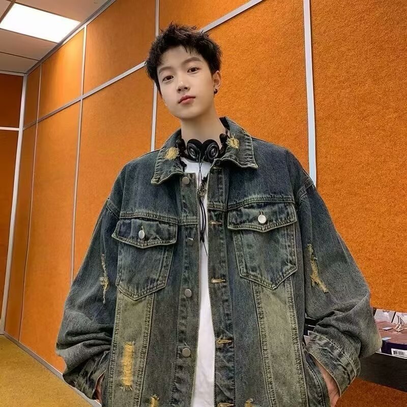 Herren Oversized Denim-Jeansjacke im Vintage-Look mit Distressed-Details und aufgesetzten Pattentaschen Chichicherry