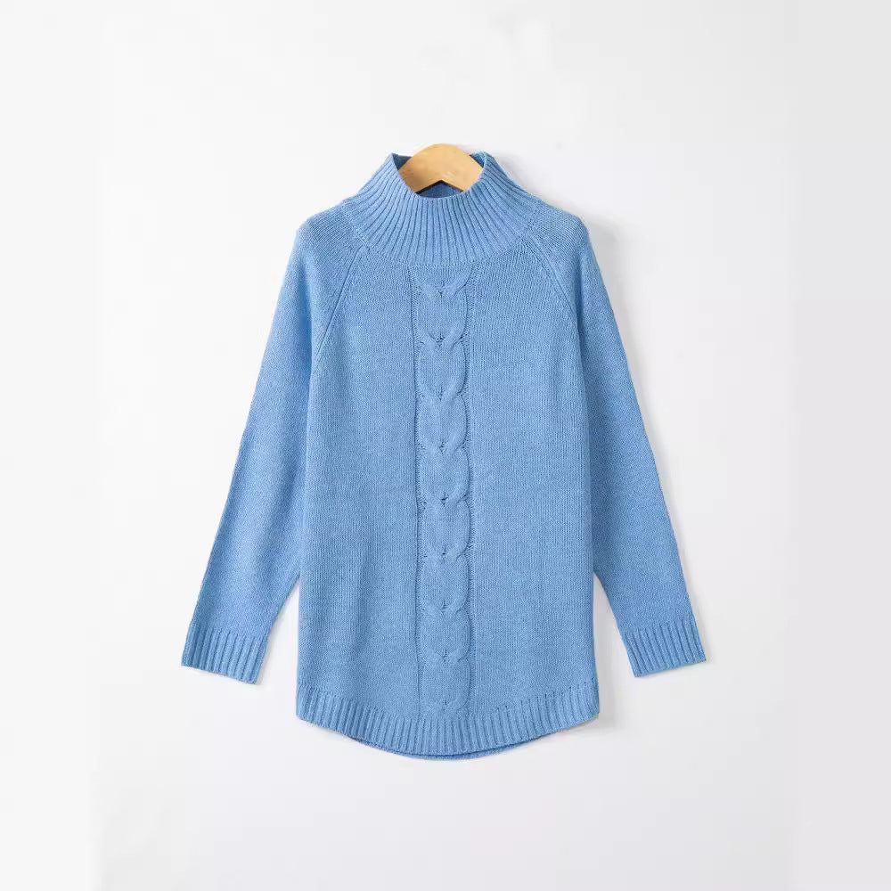 Women’s turtleneck sweater with cable pattern and raglan sleeves Chichicherry