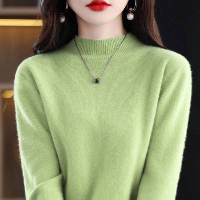Women's Ultra-Light Mock Neck Fine Knit Sweater in Cashmere Look Chichicherry