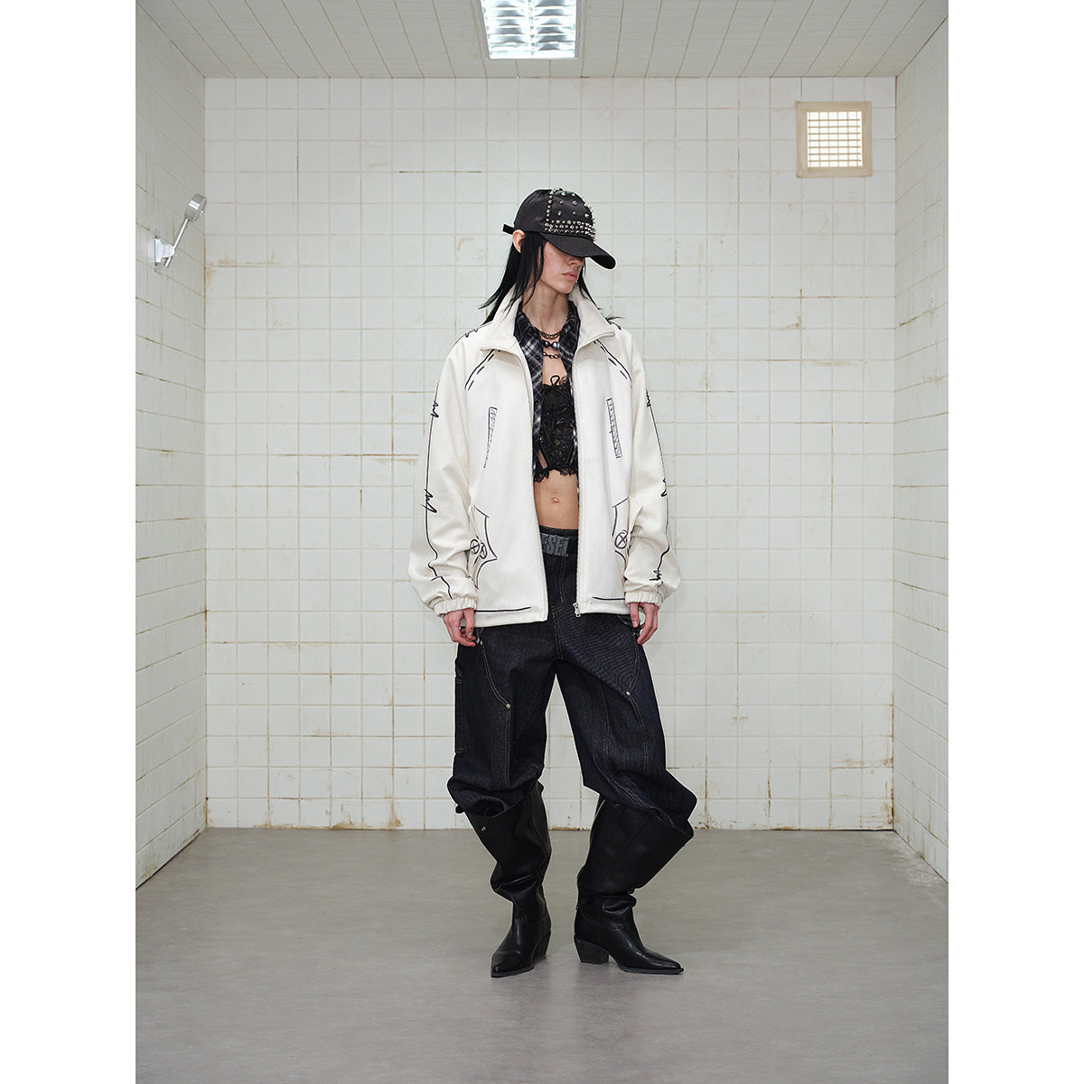 Unisex Oversize Fleece Jacket with Stand-Up Collar and Graphic Sketch Print Chichicherry