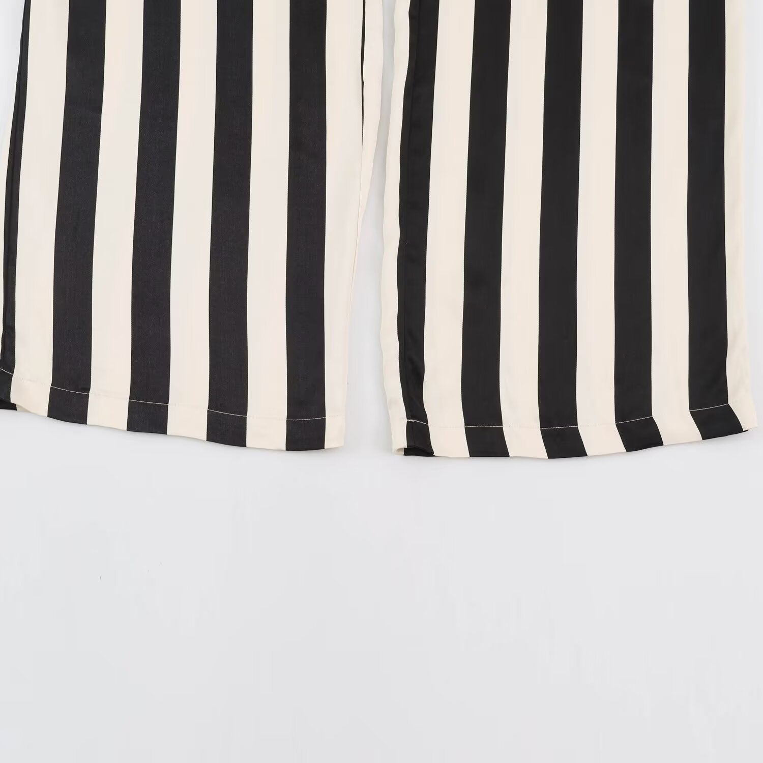 Women's Wide Palazzo Pants with Vertical Stripes and Elastic Waist Chichicherry