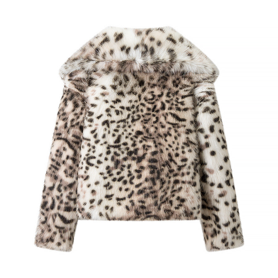 Women Short Cut Cozy Faux Fur Coat with Leopard Print and Stand-Up Collar Chichicherry