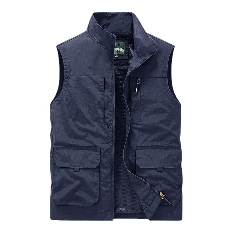 Men's utility vest with multifunctional pockets, breathable mesh lining, and stand-up collar Chichicherry
