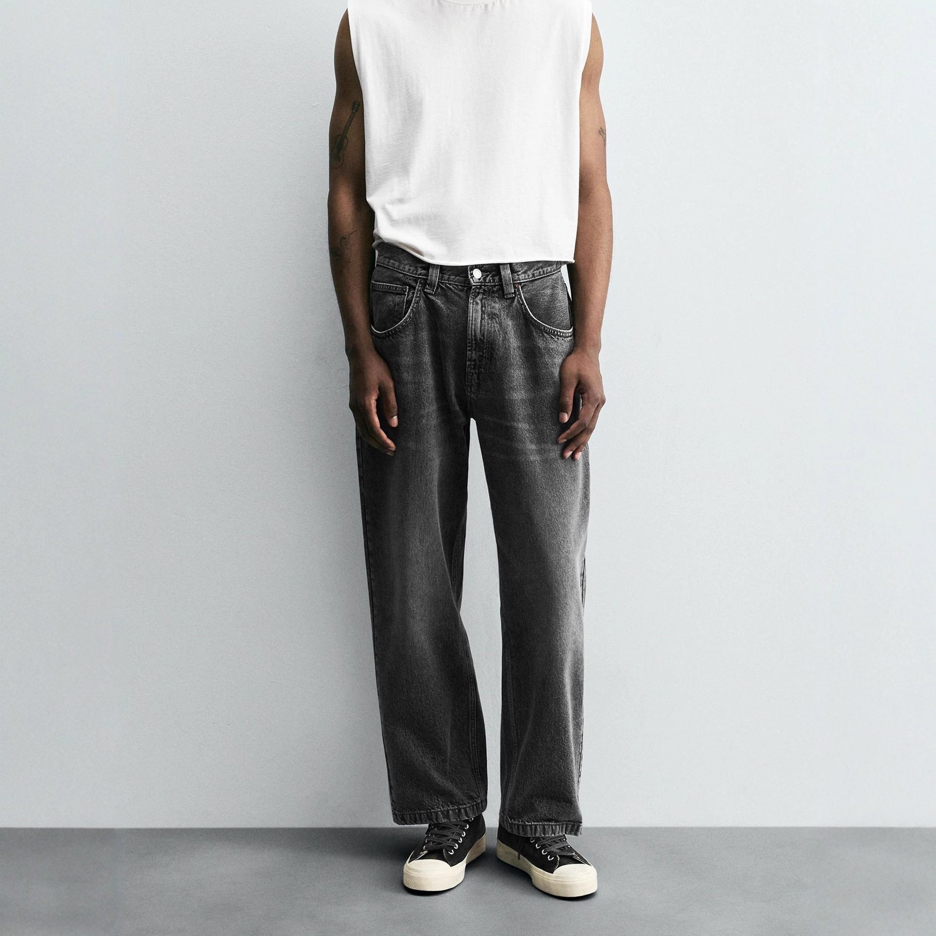 Women High-Waist Cropped Wide-Leg Jeans made of soft stretch denim Chichicherry