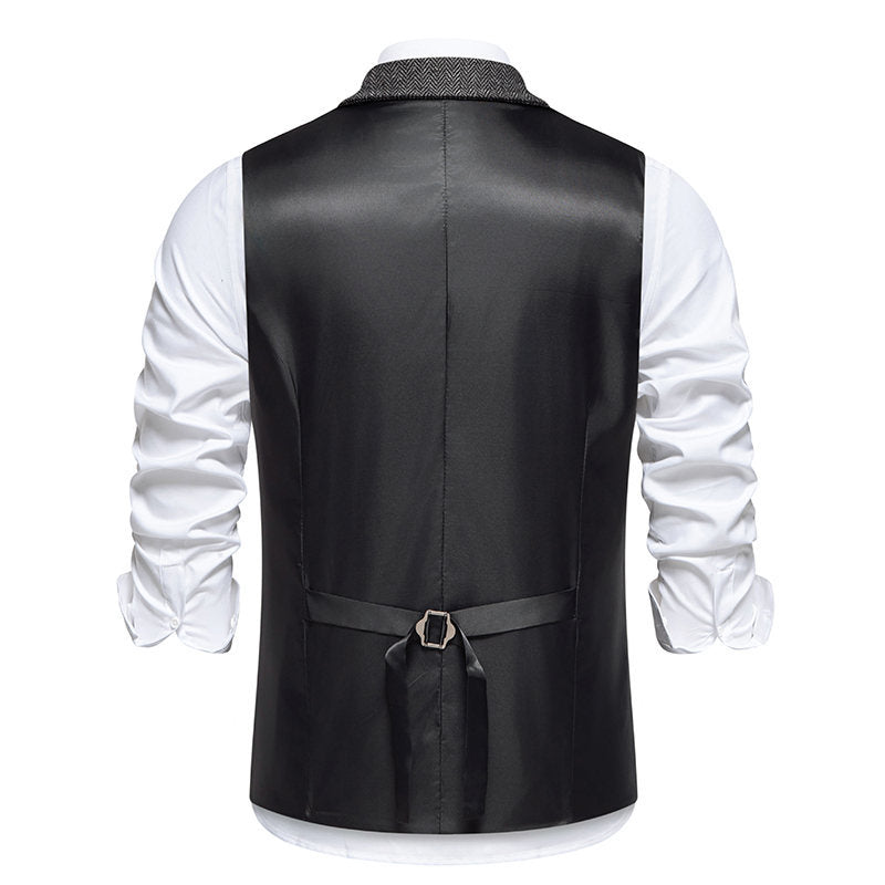 Men's tweed vest with herringbone pattern, notch collar, and flap pockets Chichicherry