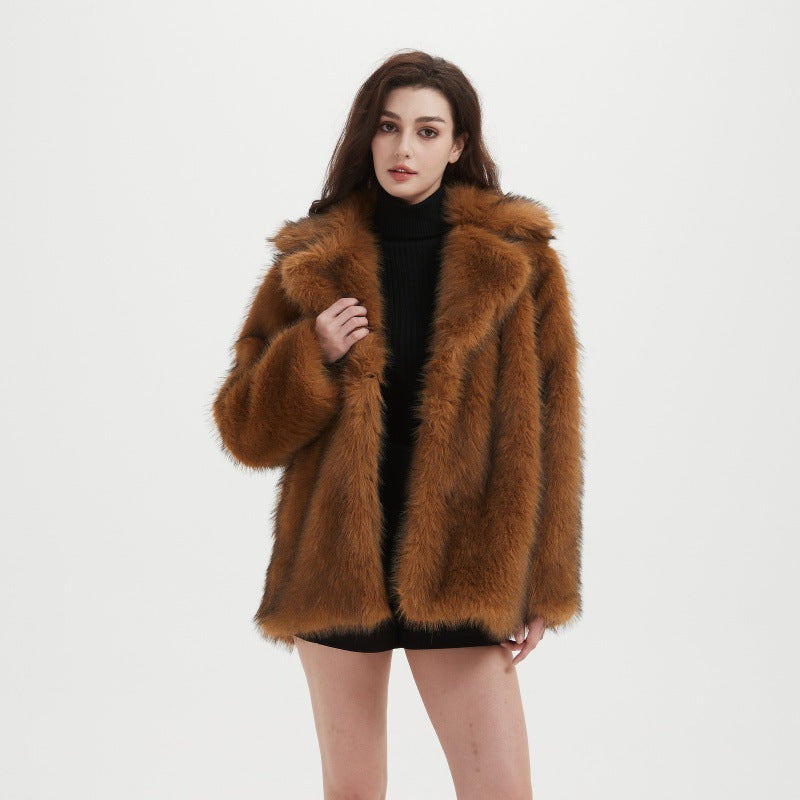 Ladies Boxy Short Coat made of dense long-fiber synthetic fur with open front Chichicherry