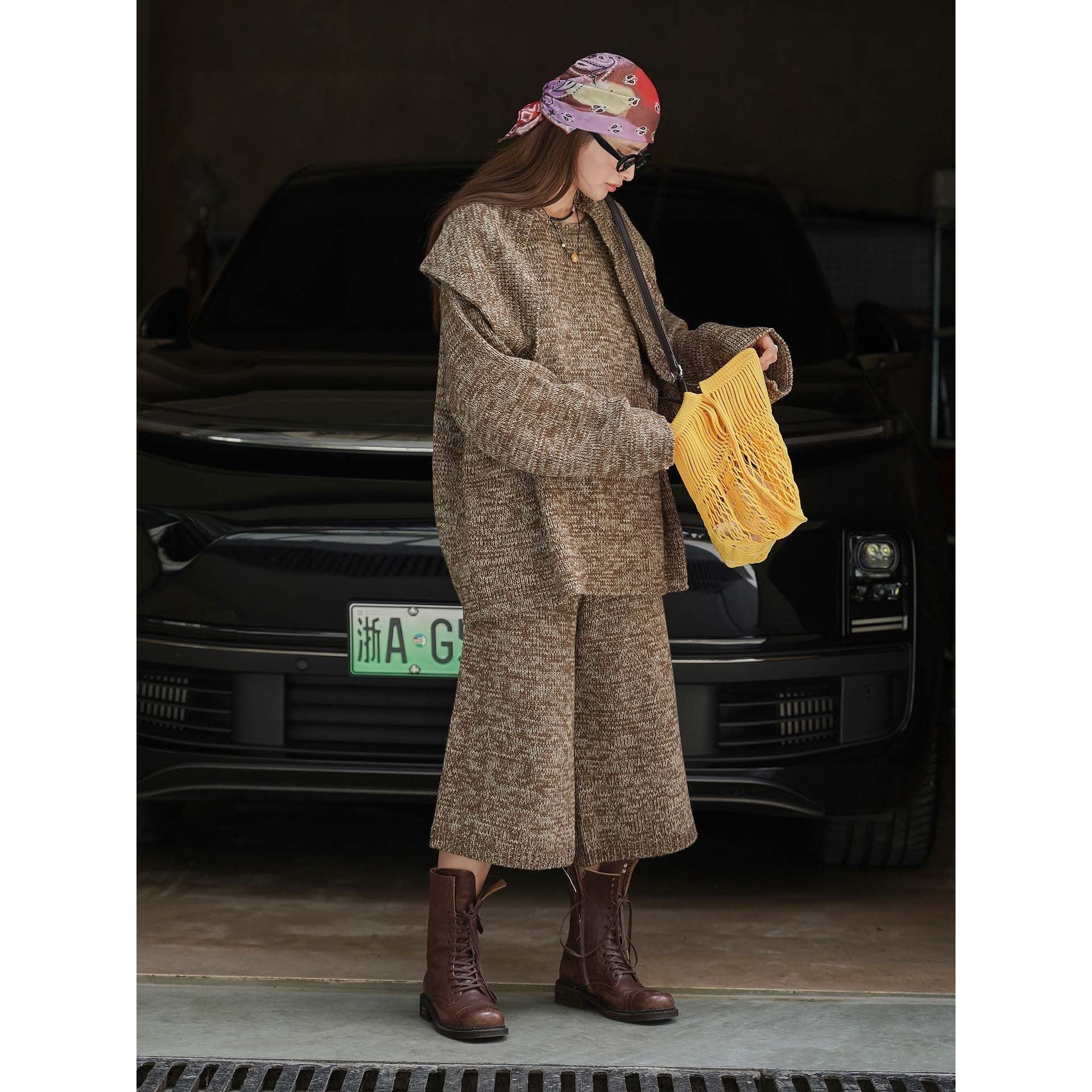 Ladies oversized knit sweater with integrated loop scarf collar and wide sleeves Chichicherry
