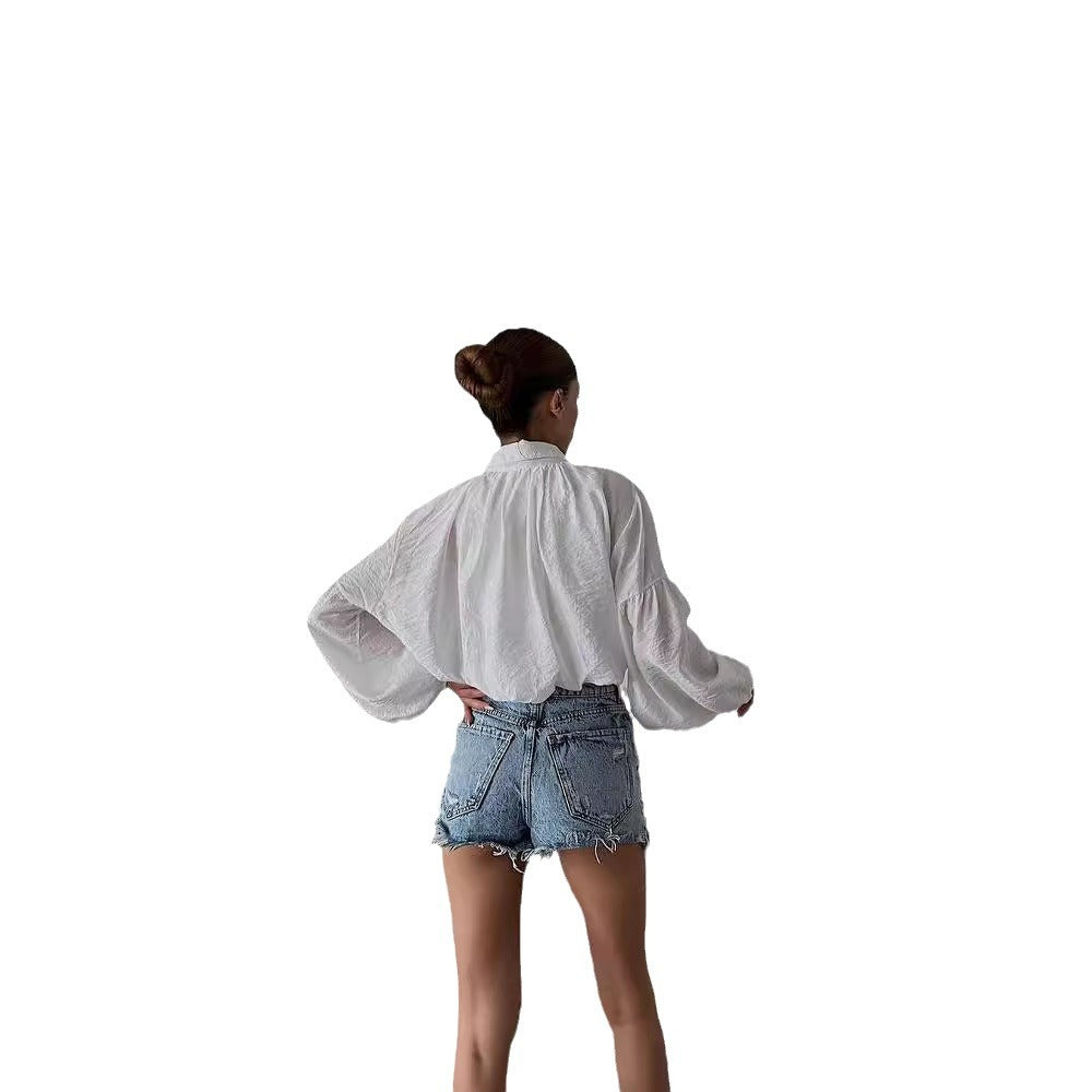 Damen Kurze Bluse mit Ballonärmeln, Zier-Knopfleiste und leichter Struktur Chichicherry