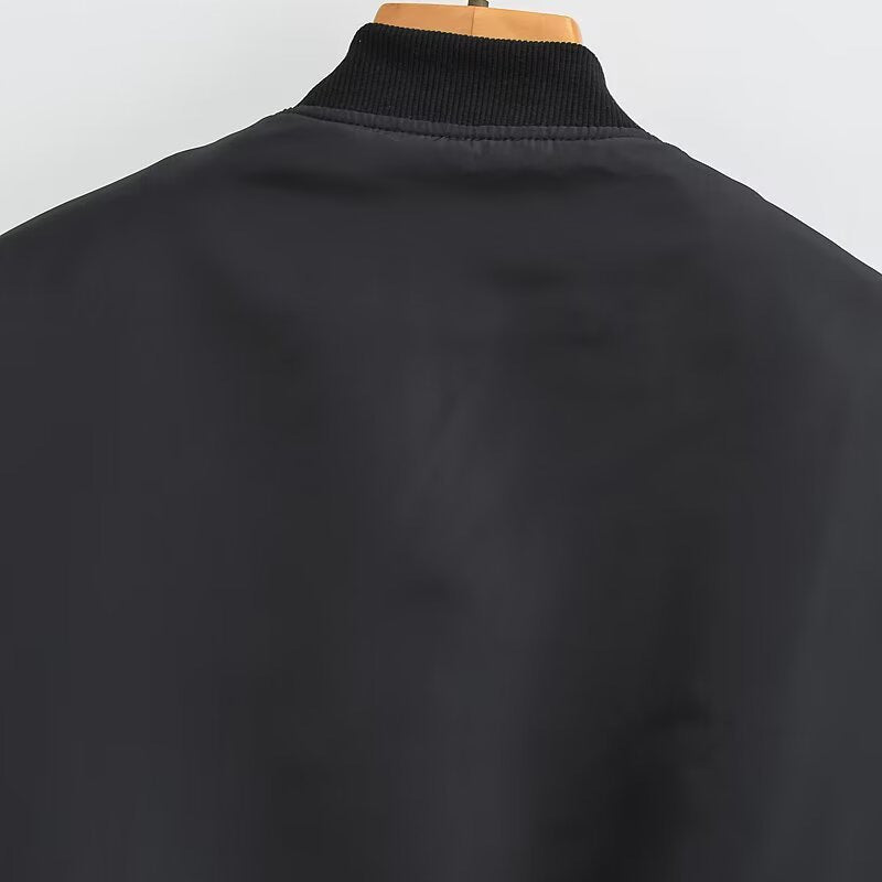 Women short cut nylon bomber jacket with shiny surface, padded lining and metal zipper Chichicherry