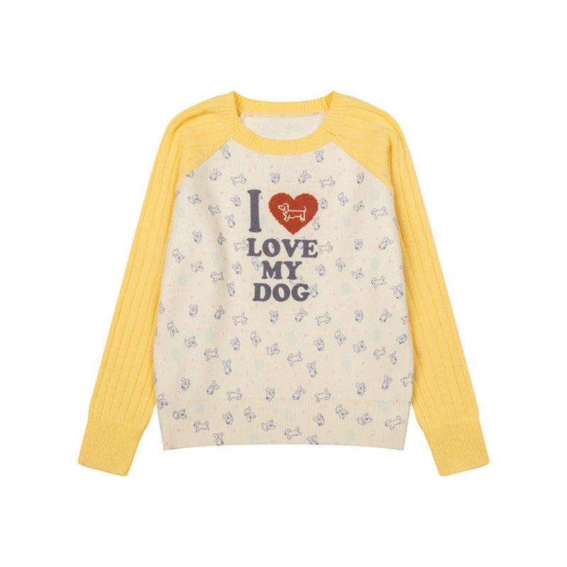 Women's knitted raglan sweater with heart dog motif, ribbed sleeves and all-over print Chichicherry