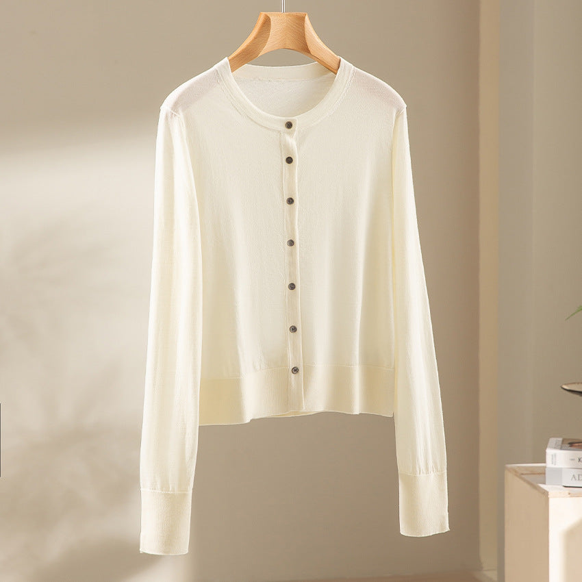 Women's light fine knit cardigan in cropped cut with round neck and continuous button placket Chichicherry