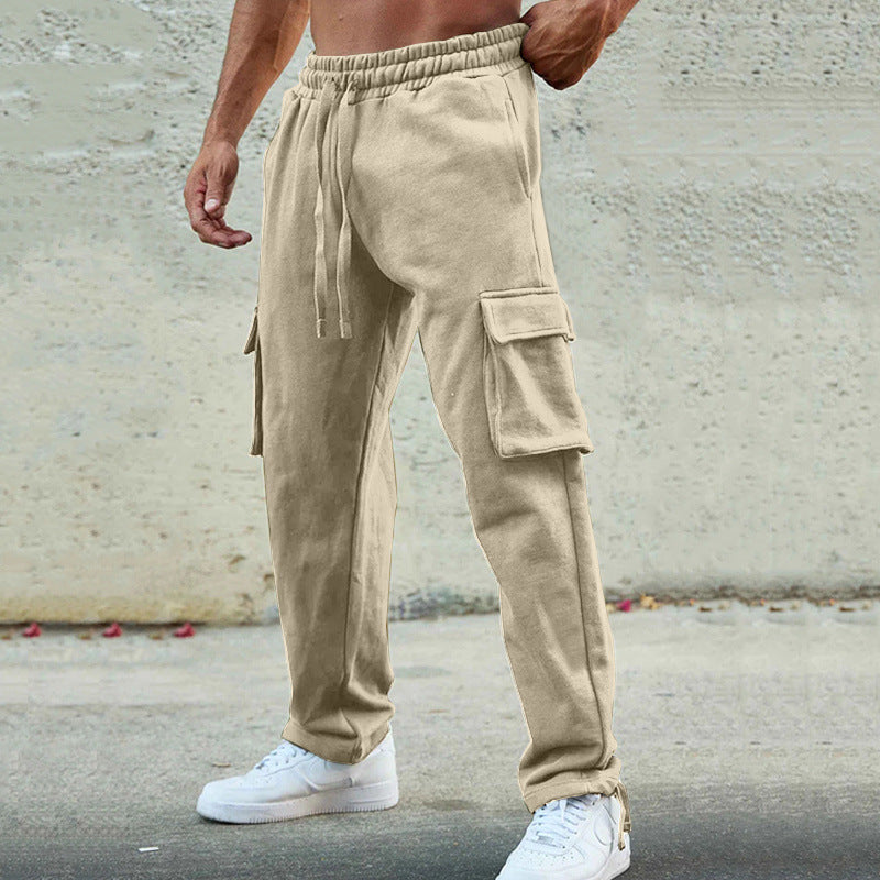 Men's cargo sweatpants in relaxed fit with large flap pockets and drawstring Chichicherry