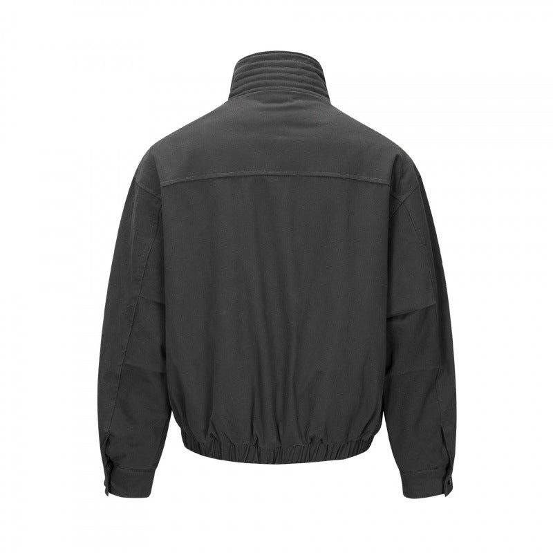 Men's short jacket in field look with reinforced stand-up collar, distinctive button placket and drawstring hem Chichicherry
