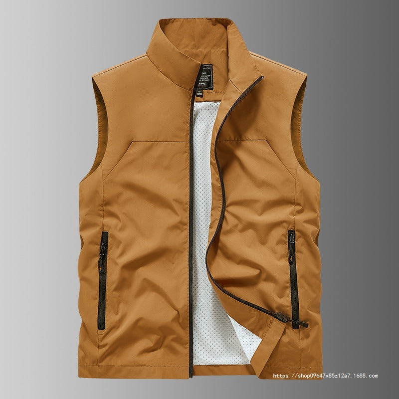 Men's Breathable Utility Vest with Mesh Lining, wind & water repellent exterior & zippered pockets Chichicherry