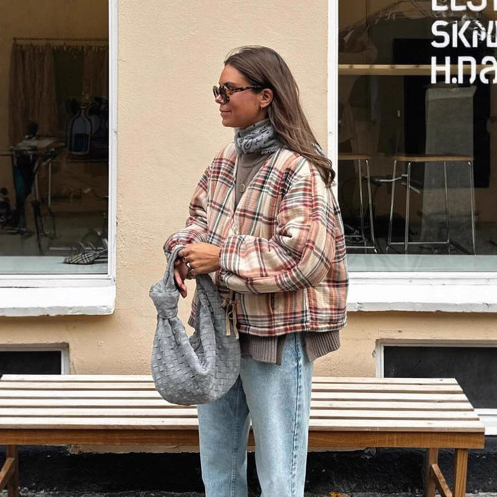 Women Padded Short Quilted Jacket in Check Pattern with Drawstring Hem and Oversized Sleeves Chichicherry