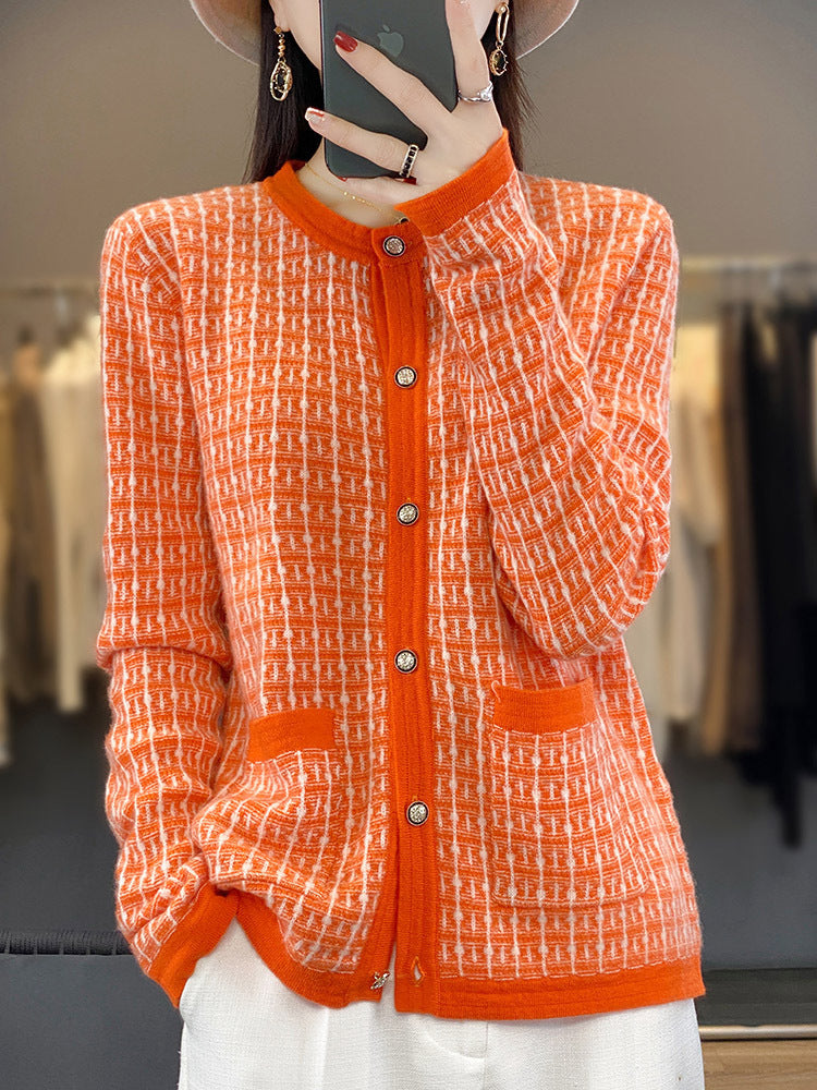 Ladies' knitted cardigan in boucle grid pattern with round neck, decorative button placket and applied pockets Chichicherry