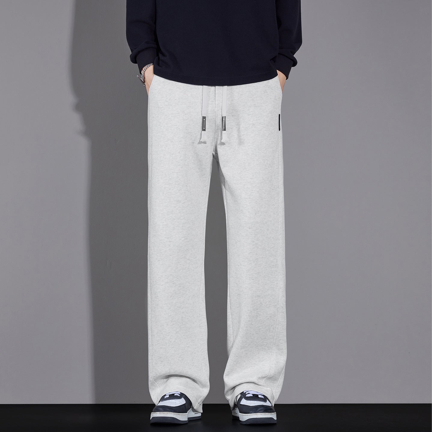 Men's relaxed-fit sweatpants with drawstring and straight leg Chichicherry