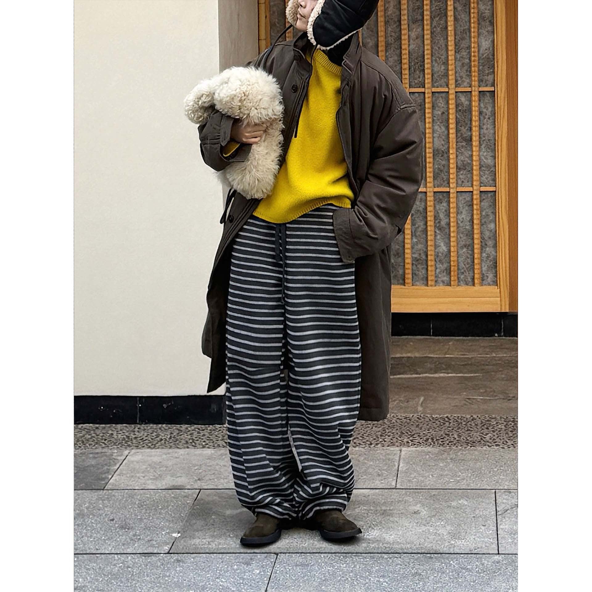 Women's Oversize Parka with Hood, Drawstring and Double Closure Chichicherry