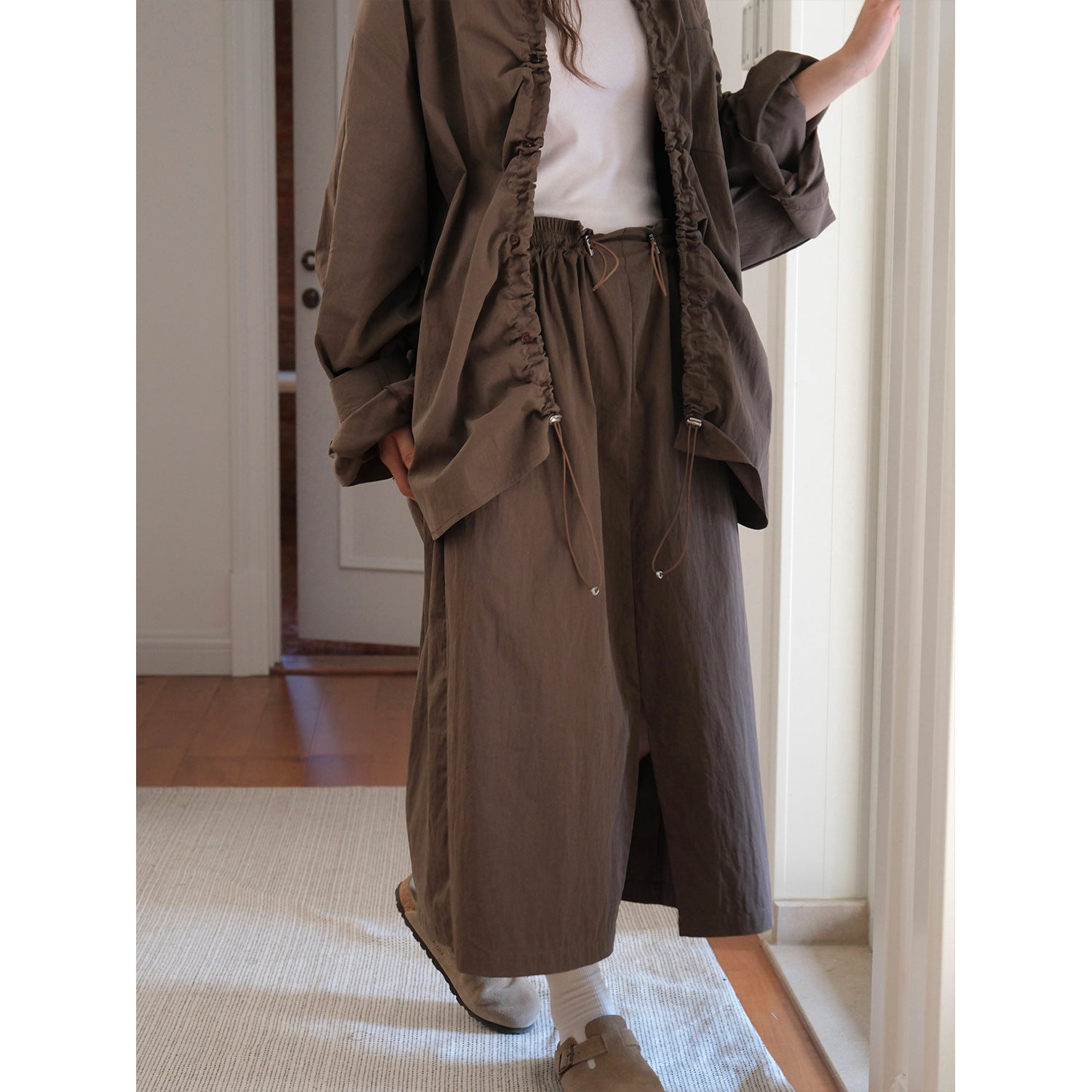Women's Midi-Length Cotton Skirt with Drawstring, Side Pockets, and Front Leg Slit Chichicherry